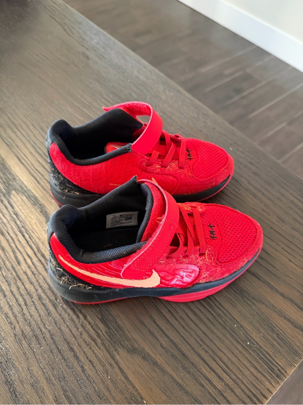 Nike Kids Red Sneakers with Gold Swoosh - Picture 7 of 8